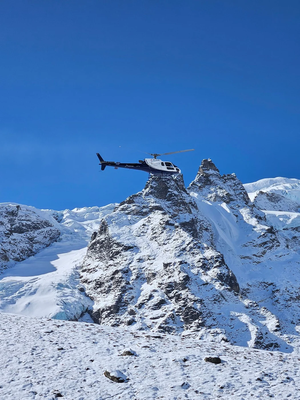 Everest Base Camp Helicopter Tour with Champagne Breakfast